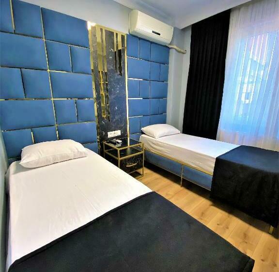 اتاق استاندارد یک نفره, Orange Airport