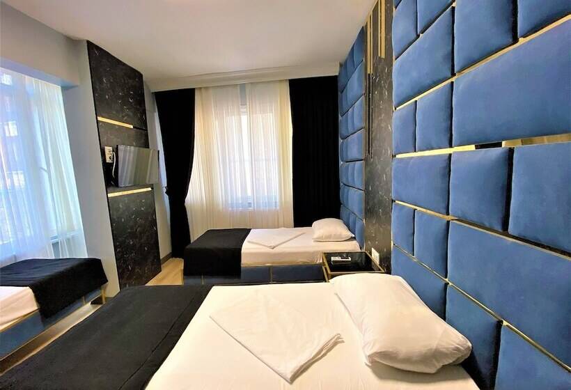 اتاق استاندارد سه نفره, Orange Airport