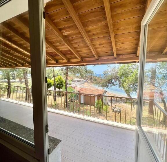 海景套房, Rainbow Bay Ozdere Beach