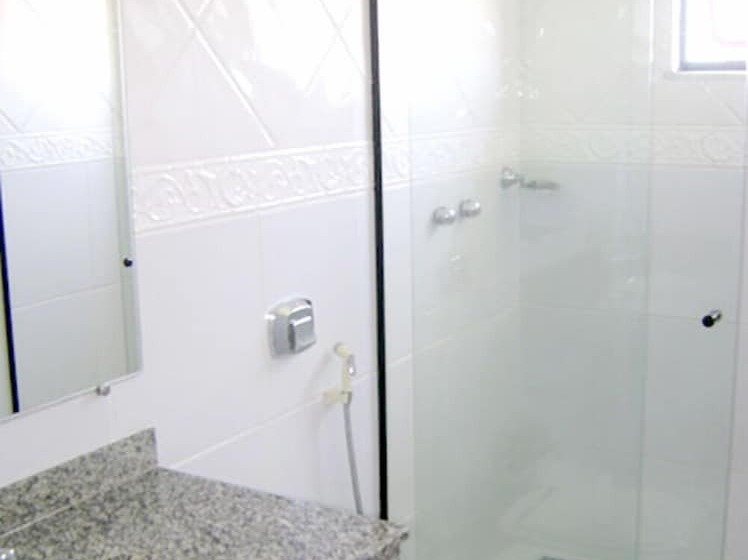 豪华三人间, Rosa Mar