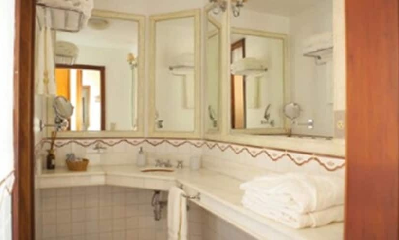 Люкс, Saint Michel