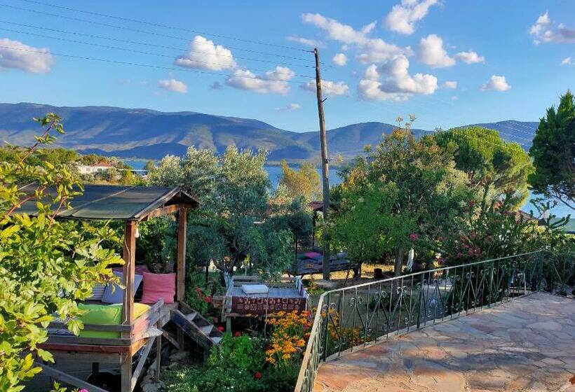 חדר אקונומי, Selenes Pansiyon