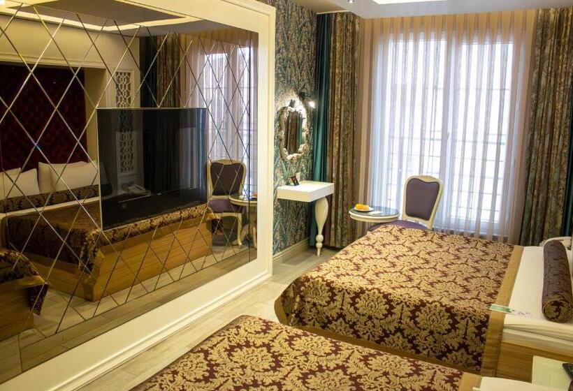 غرفة قياسية, Zade