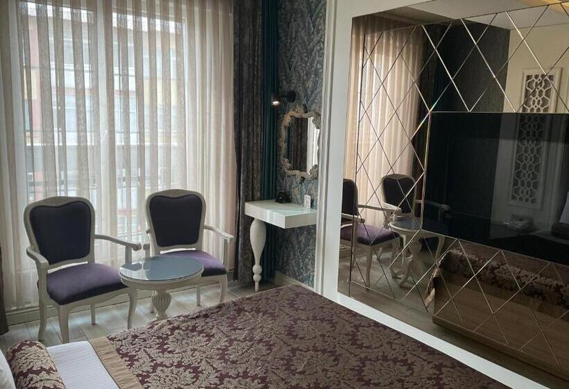 غرفة قياسية, Zade