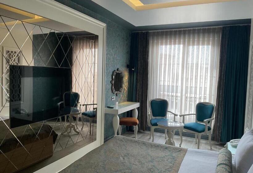 غرفة قياسية, Zade