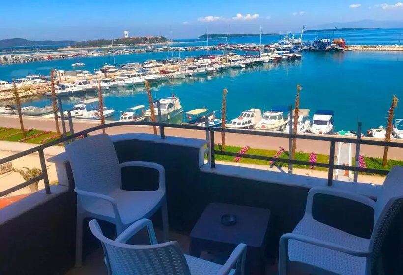 Camera Standard Vista Mare con Balcone, Barba