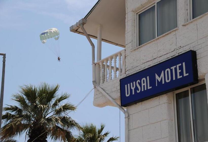 Standard Quadruple Room Sea View, Uysal Motel Beach