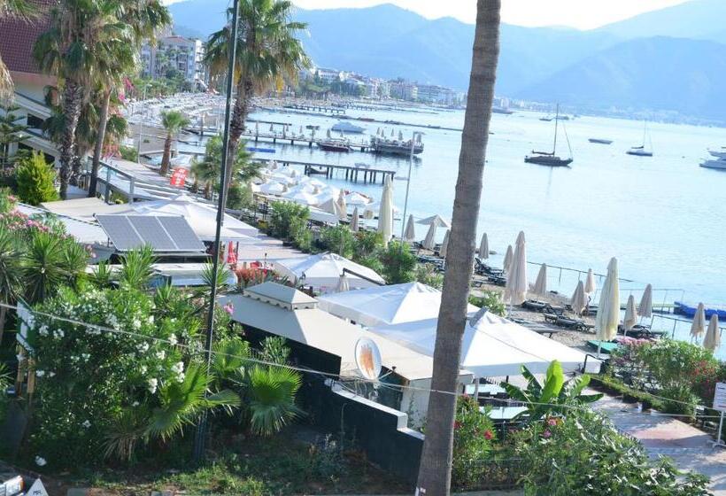 Standard Triple Room Sea View, Uysal Motel Beach