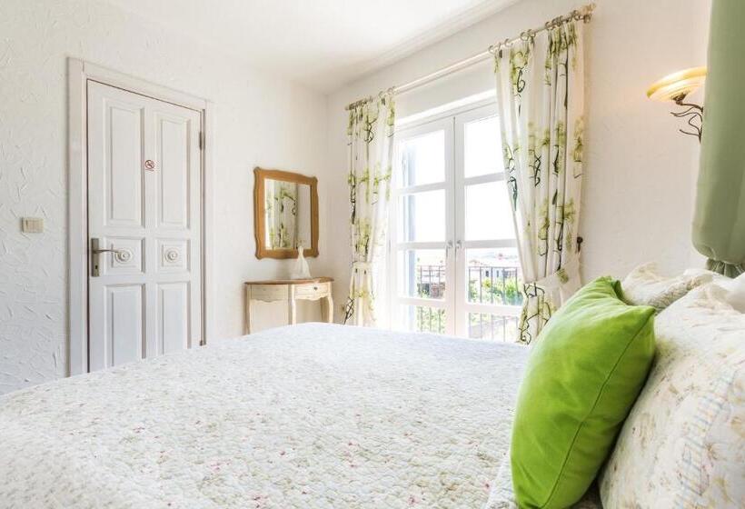 디럭스 룸, Chigdem Hotel Special Category