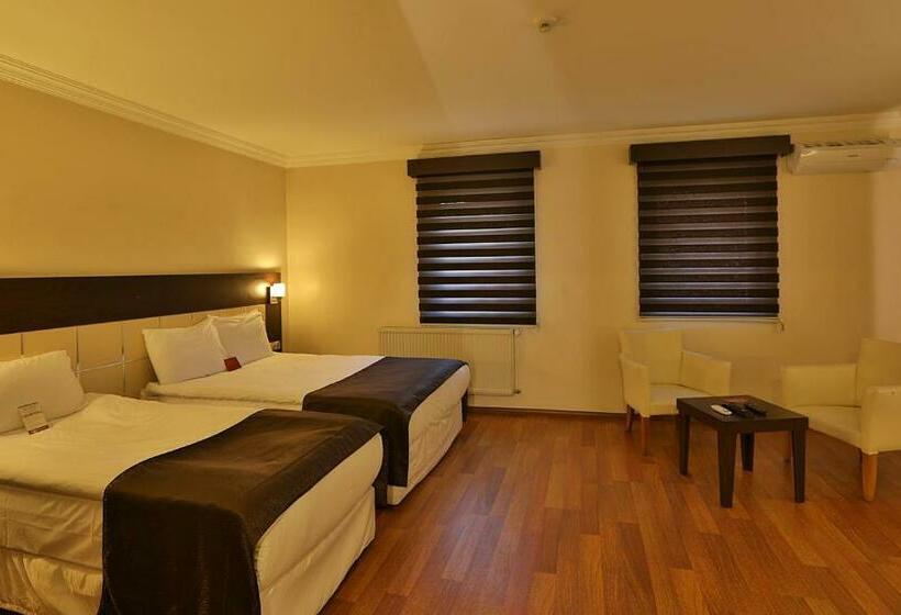 اتاق استاندارد سه نفره, Gaziantep Garni