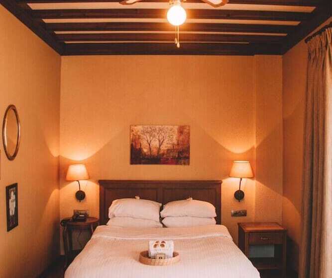 패밀리 룸, Ida Tas Konak