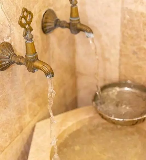 سوییت جونیور, İskelem Otel