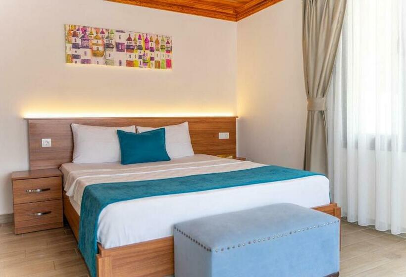 غرفة قياسية مزوَّدة بشُرفة, İskelem Otel