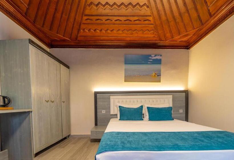 غرفة قياسية ثلاثية, İskelem Otel