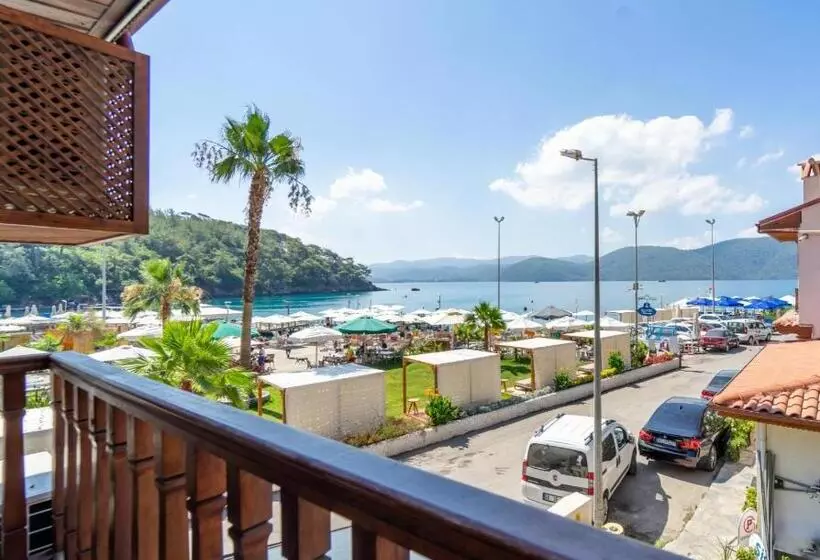 سوئیت با تخت بزرگ, İskelem Otel