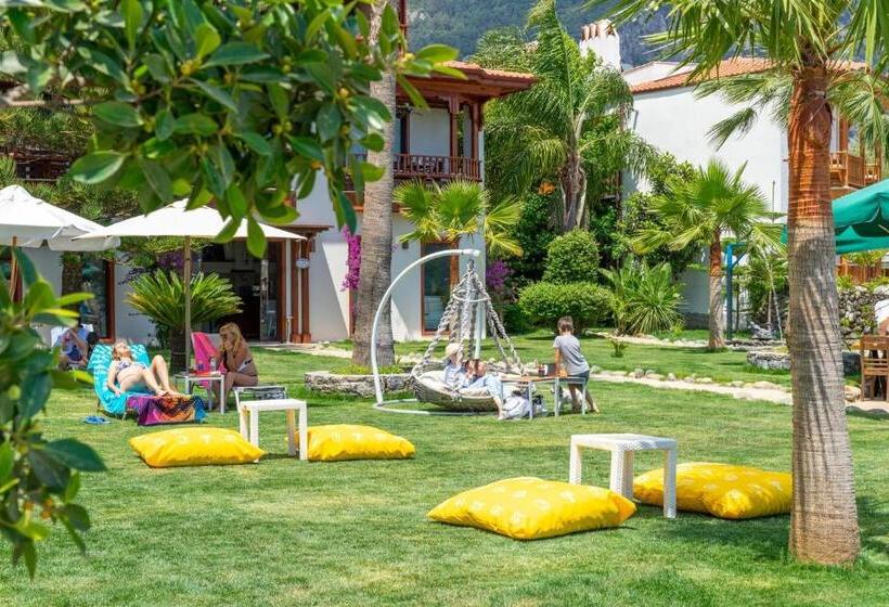 شقة غرفتين, İskelem Otel