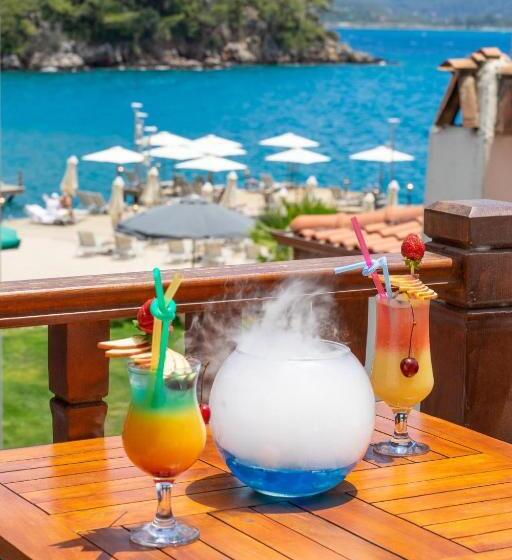 غرفة قياسية مطلّة علي البحر, İskelem Otel