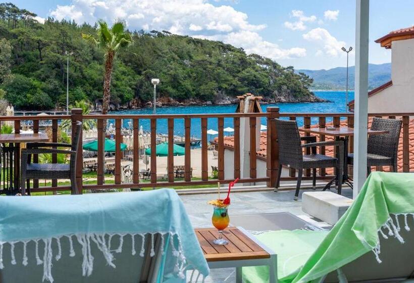 غرفة قياسية مطلّة علي البحر, İskelem Otel