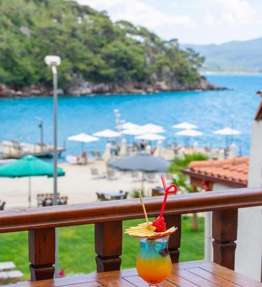 غرفة قياسية مطلّة علي البحر, İskelem Otel