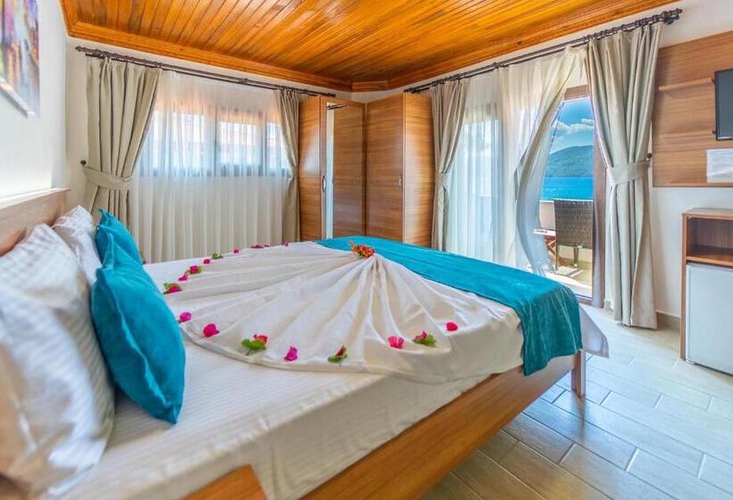 غرفة قياسية مطلّة علي البحر, İskelem Otel