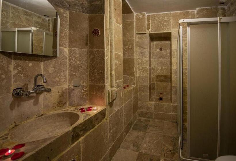 غرفة قياسية ثلاثية, Kapadokya Ihlara Konaklari & Caves