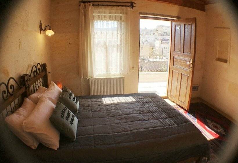 Quarto Deluxe, Kemal's Guest House