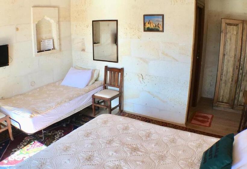Quarto Triplo Deluxe, Kemal's Guest House