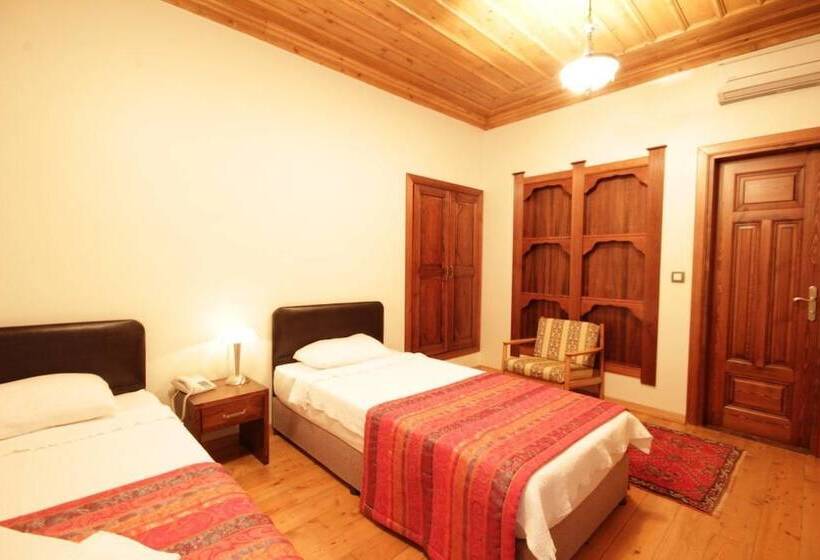 اتاق اکونومی, Konya Dervish