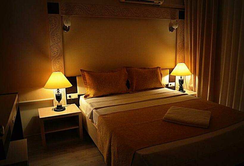 اتاق استاندارد سه نفره, Rumana
