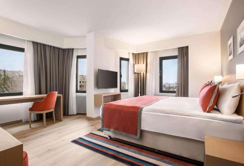 Habitació Estàndard Llit King Adaptada per a persones amb mobilitat reduïda, Tryp By Wyndham Ankara Oran