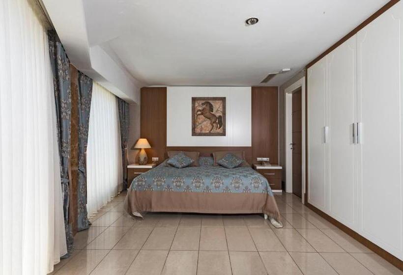 Люкс Кровать Кинг, Orange County Alanya