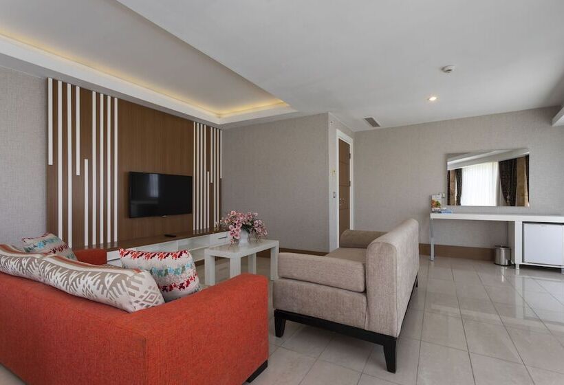 Люкс Кровать Кинг, Orange County Alanya