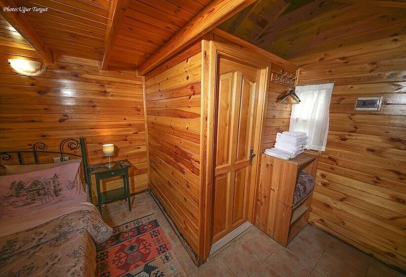 بنجلو قياسى, Agva Tartaruga Motel