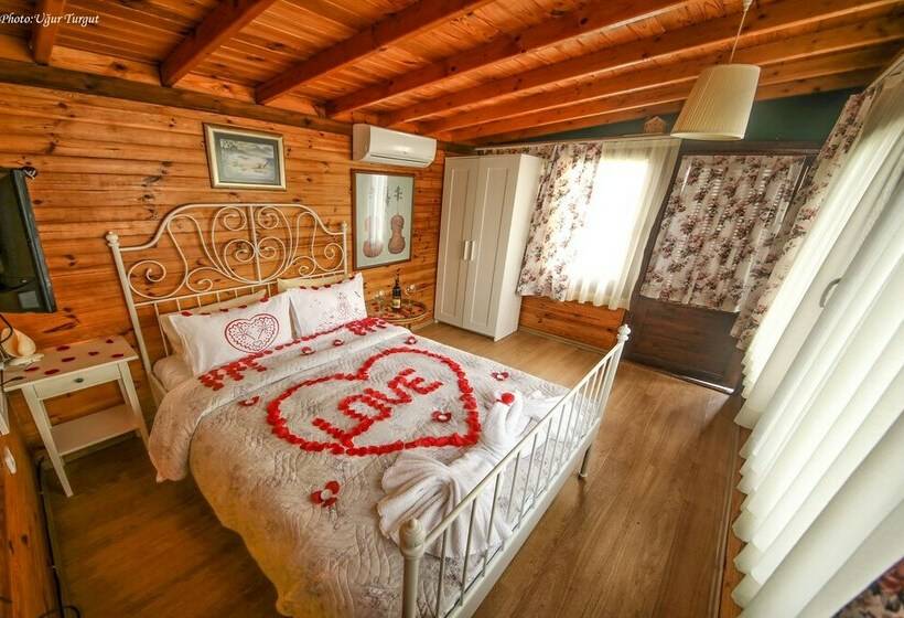 بنجلو قياسى, Agva Tartaruga Motel