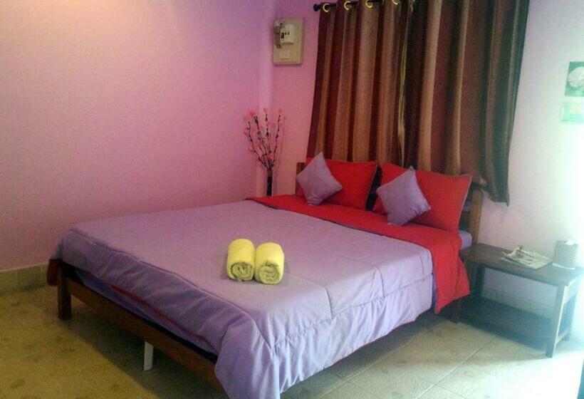 スタンダードルーム, Baan Benjathip