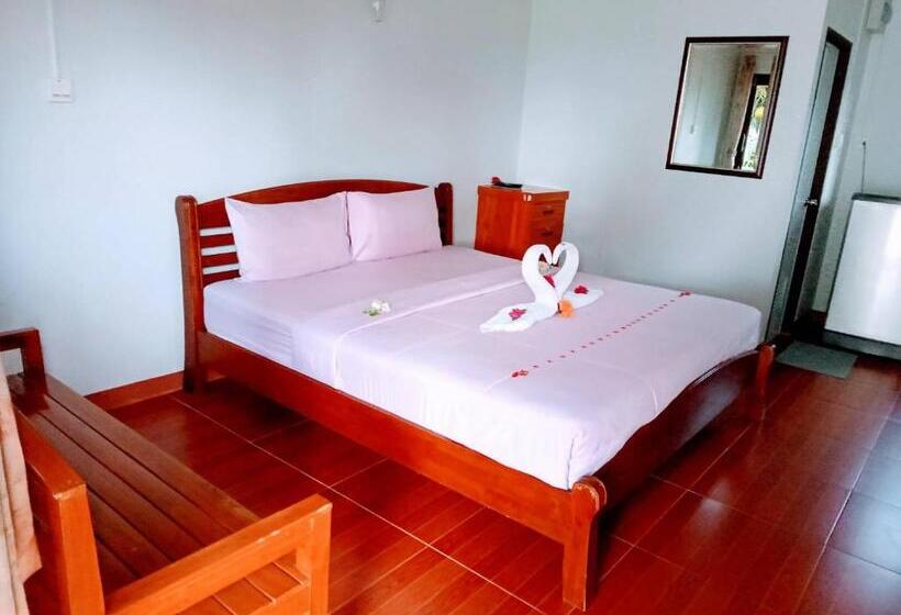 اتاق سوپریور, Bangpo Resort