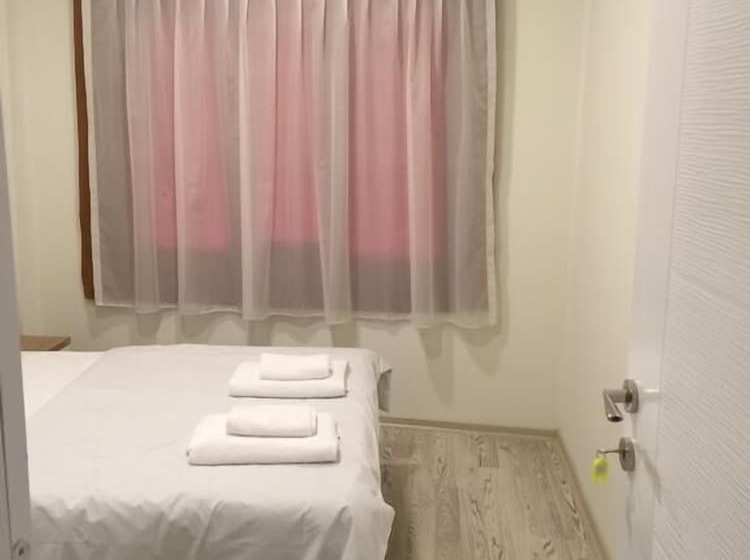 اتاق استاندارد, Aydin Elit Pansiyon