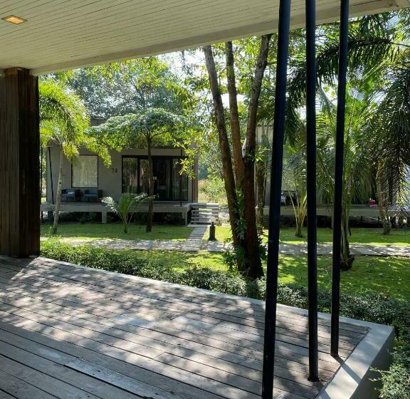 デラックスバンガロー, Cede Boutique Beach Resort