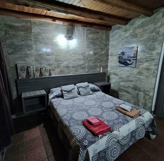 اتاق استاندارد چهار تخته, Hostel Ruca Potu