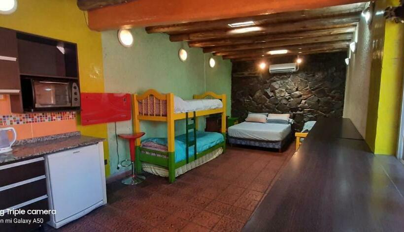 اتاق خانوادگی, Hostel Ruca Potu