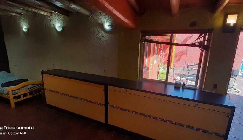 اتاق خانوادگی, Hostel Ruca Potu