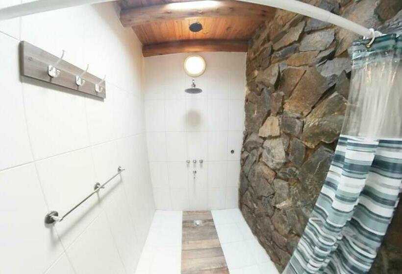 اتاق استاندارد چهار تخته, Hostel Ruca Potu