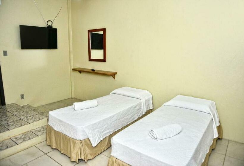 디럭스 4인 룸, De Rose Palace