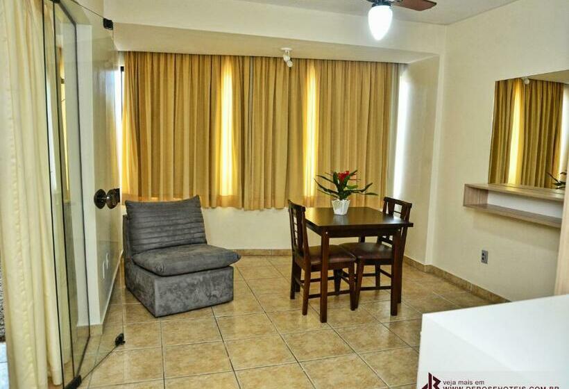 자쿠지 스위트, De Rose Palace