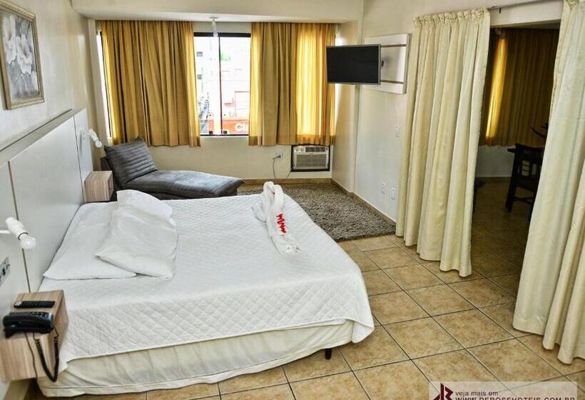 자쿠지 스위트, De Rose Palace