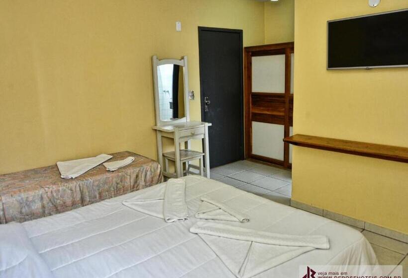 디럭스 트리플 룸, De Rose Palace