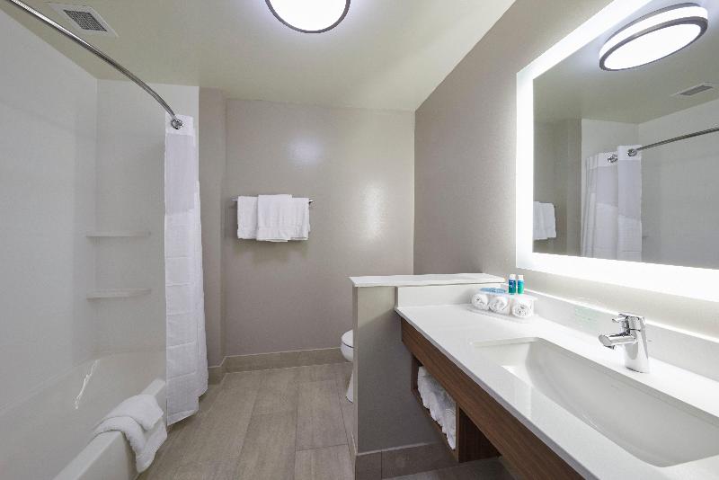 غرفة قياسية لذوى الاحتياجات الخاصة, Holiday Inn Express & Suites   Hermiston Downtown, An Ihg