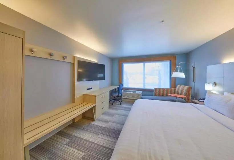 身障者適用キングサイズベッドルーム, Holiday Inn Express & Suites   Hermiston Downtown, An Ihg