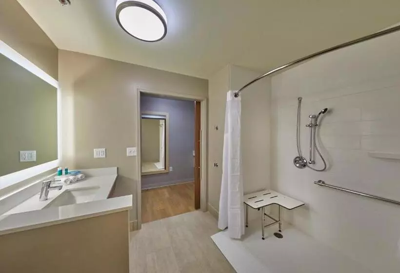 身障者適用スタンダードルーム, Holiday Inn Express & Suites   Hermiston Downtown, An Ihg