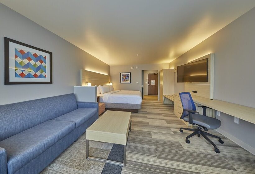 جناح, Holiday Inn Express & Suites   Hermiston Downtown, An Ihg